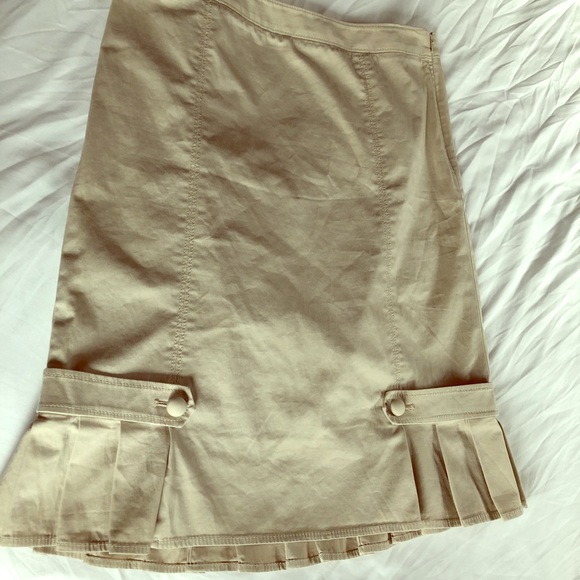 Dresses & Skirts - Pleated Skirt Dresses & Skirts - Pleated Skirt